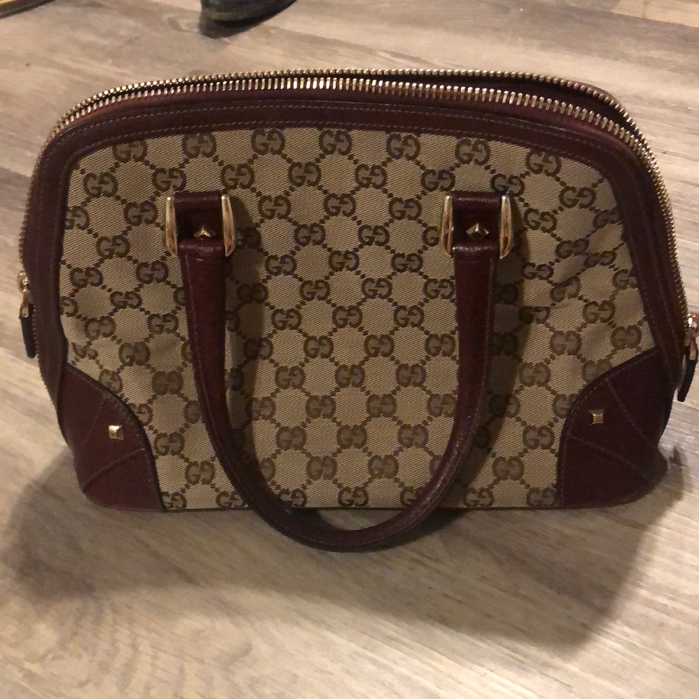 Gucci purse
